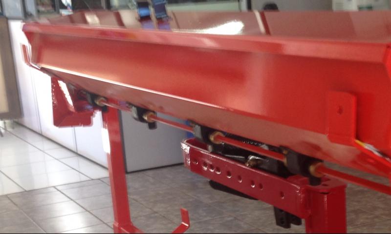 Caixa de distribuição de braquiária.